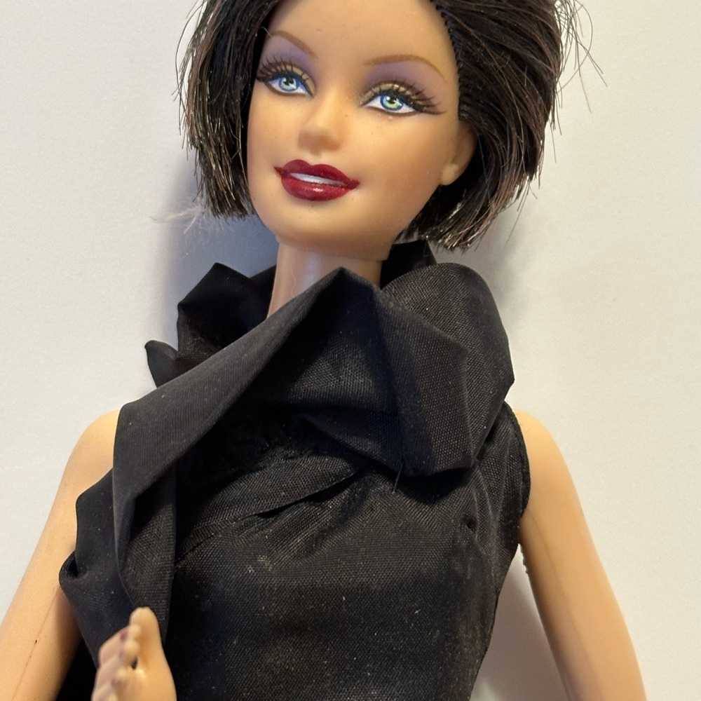 Basic Model Barbie 13